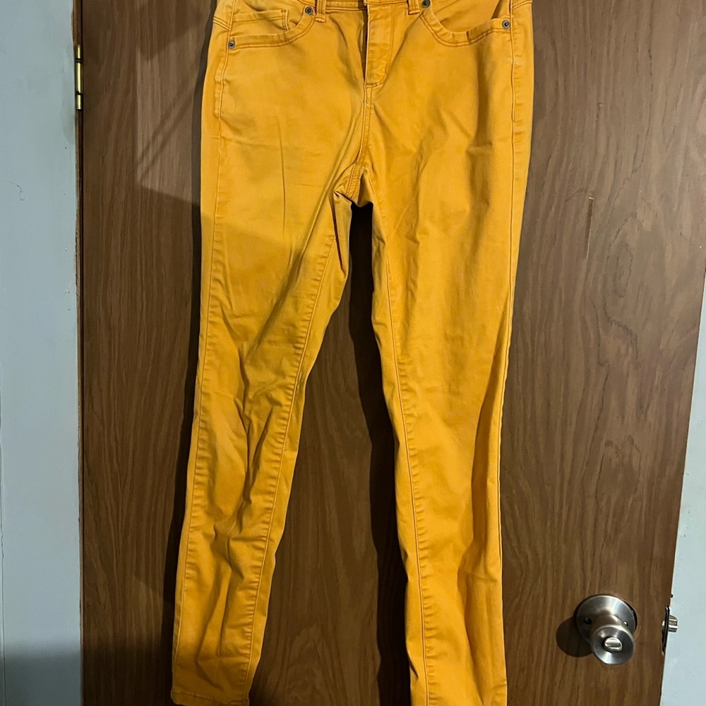 Skinny jeans